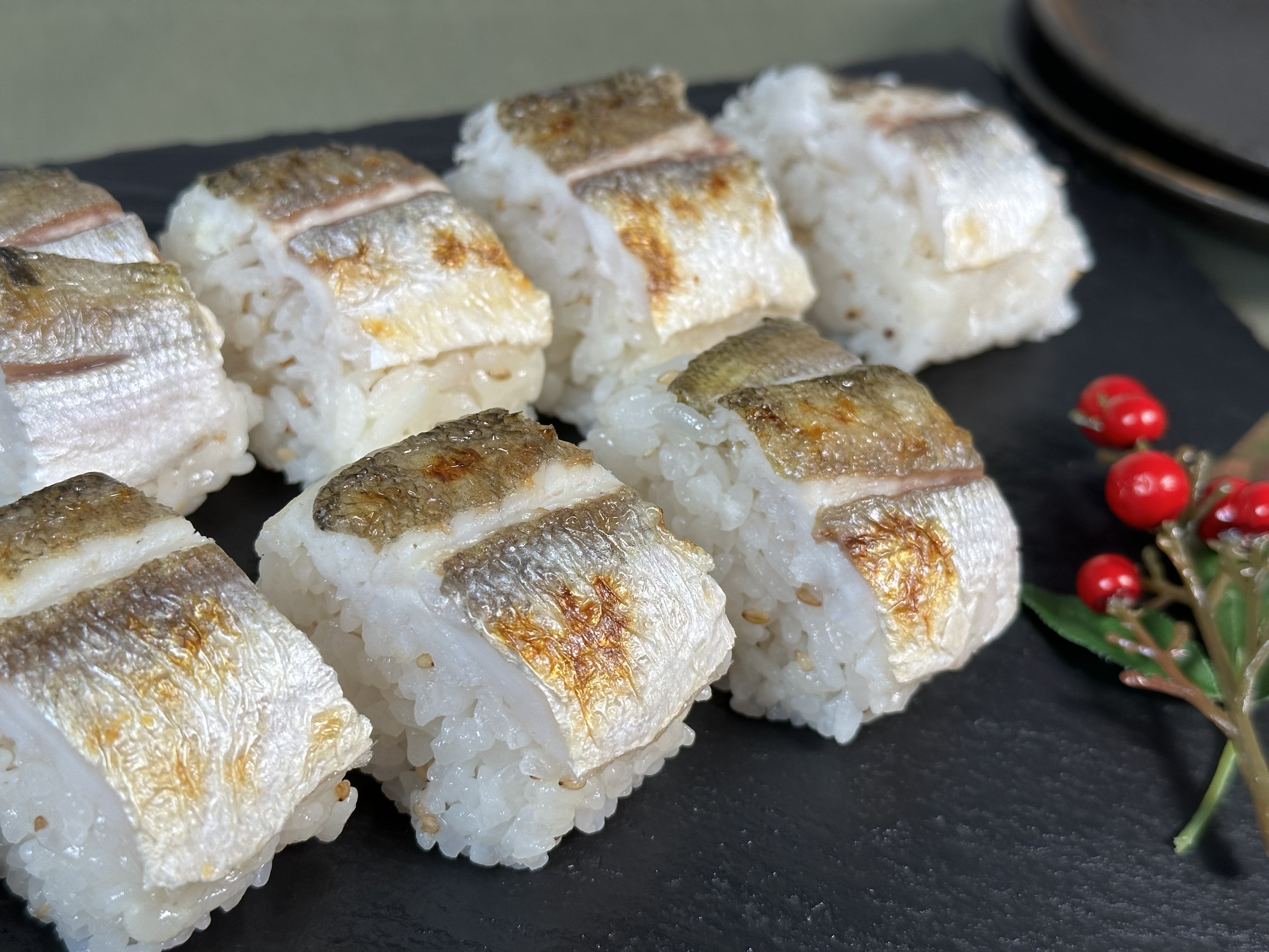 （掲示板）焼きカマス寿司.jpg